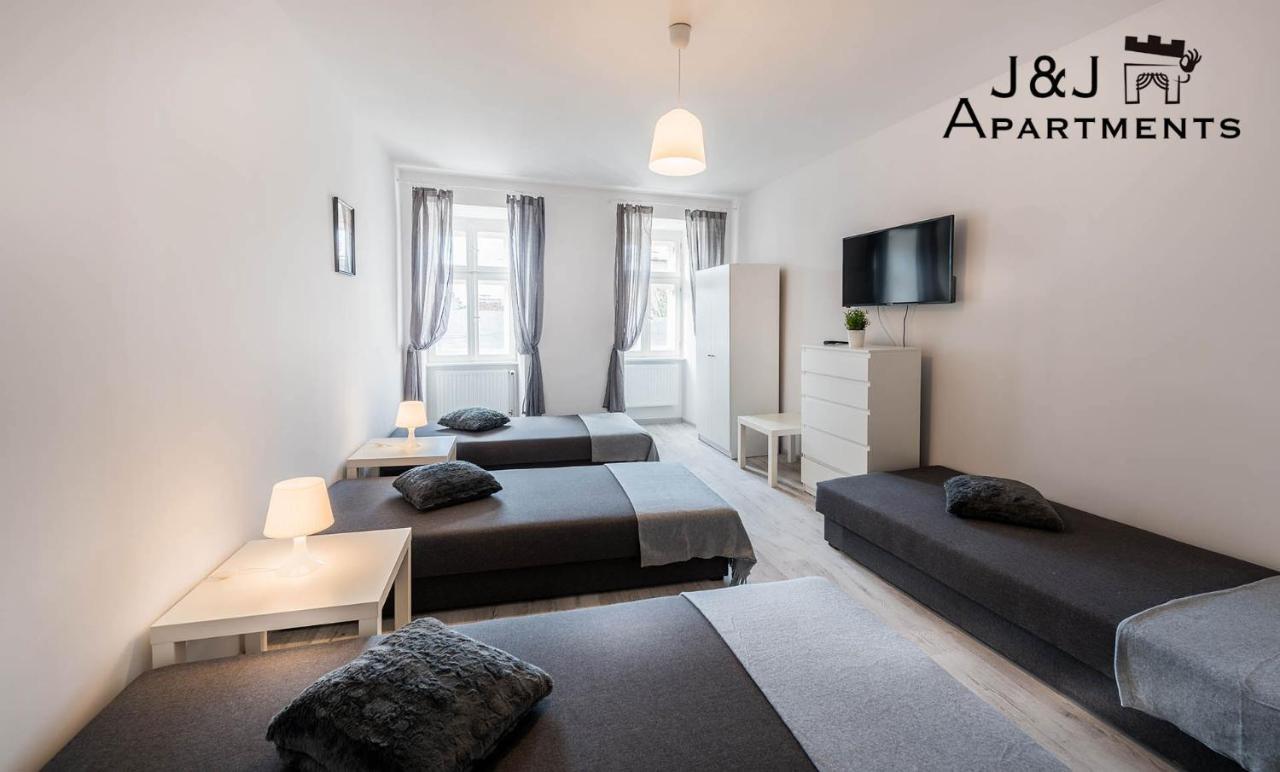 J&J Apartments Lazienna 30 - 12 Торунь Экстерьер фото