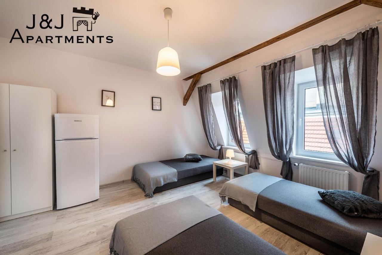 J&J Apartments Lazienna 30 - 12 Торунь Экстерьер фото